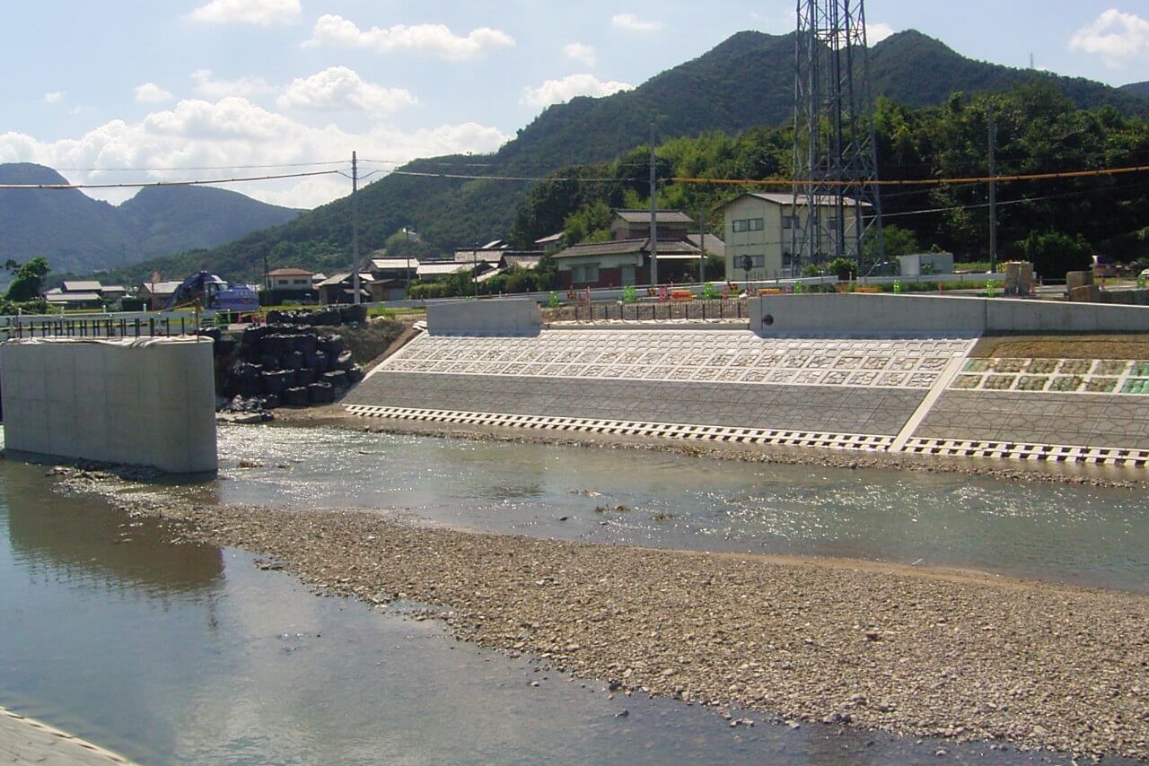 広域河川　弘田川改修工事/重成土建