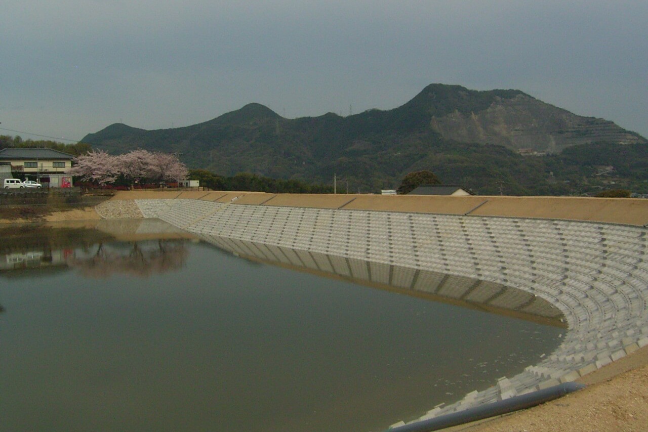 谷川池改修その２工事/重成土建